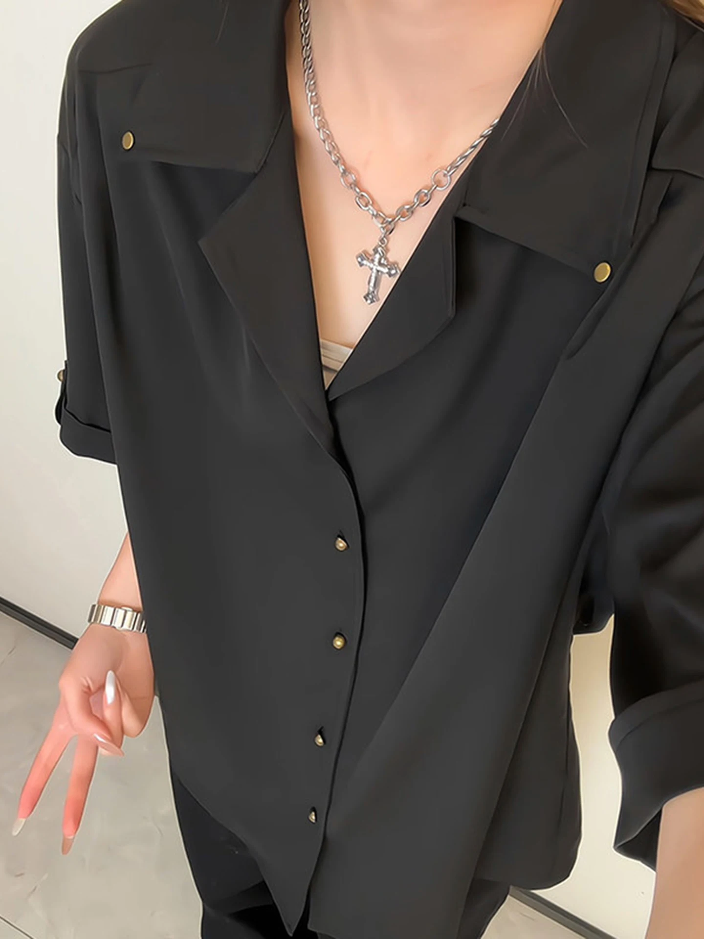 

Bla Rivet Cuban Collar ort Sve Men's irt Summer Cleanfit Design Sense High-ade Dra Ice Silk irt Casual Sle