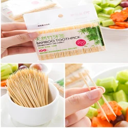 200PCS / Bag Bamboo Toothpick Disposable Natural Toothpicks Fruit Single Sharp Tooth Sticks Family Restaurant Care Tool