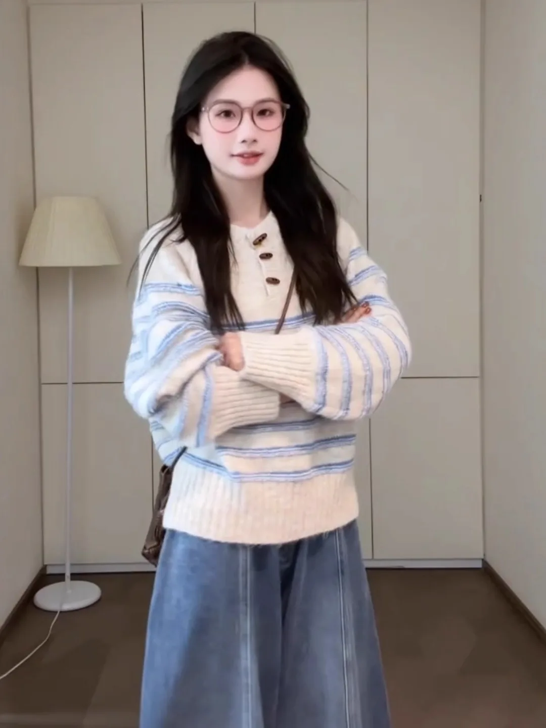 

Loose Long Sve Knitted Sweater Women's Autumn Winter Design Sense Button up Base irt Wide Body Top Blue White Stripes