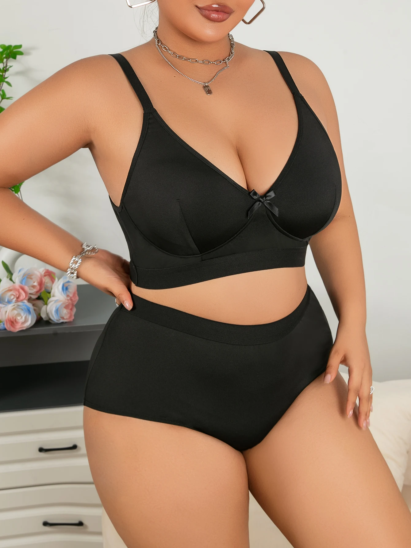 Plus Size Wireless Lingerie Set, Open Back Breathable Seamless Cami Bra for Full Bust Support