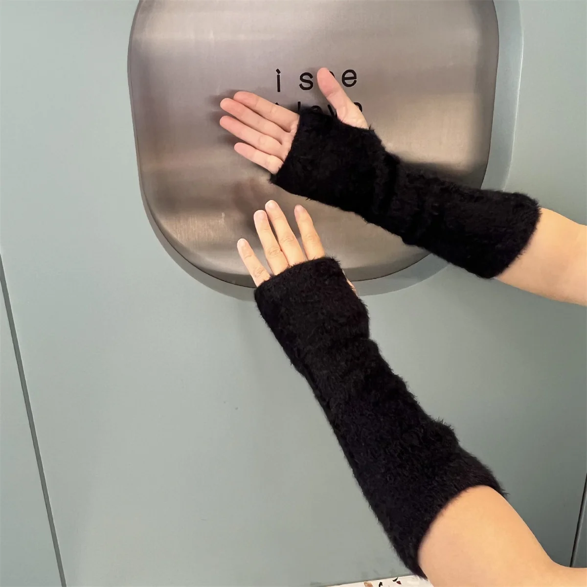 Women's autumn and winter mink fleece knitted long half-finger gloves, extra warm and thick.