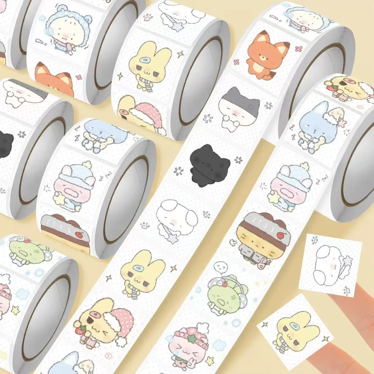 500 Stück/Rolle Niedliche Cartoon-Sommer-Anime-Aufkleber DIY Skateboard Laptop Gitarre Handy Auto Siegel-Etiketten Dekoration
