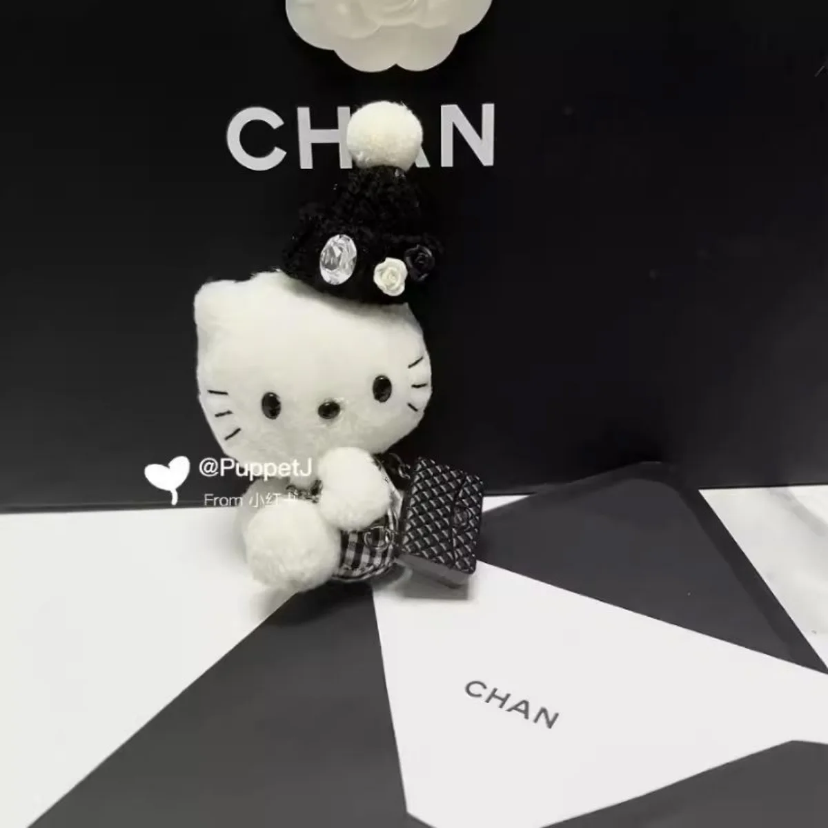 Echte Hello Kitty Plüschpuppe Schlüsselanhänger Miniso Cartoon Kawaii Mädchen Neue Plüschtiere Anhänger Zubehör Rucksäcke Dekoration Geschenk