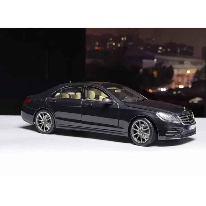 1/18 Scale  S450 W222 2018 Simulated Alloy Limousine Car Model Collectible Toy Gift Display Decoration