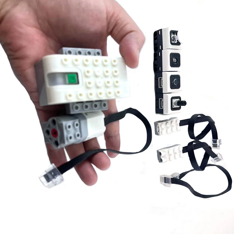 Exploring Minecraft Programming: A Gateway to Creative Coding and Robotics