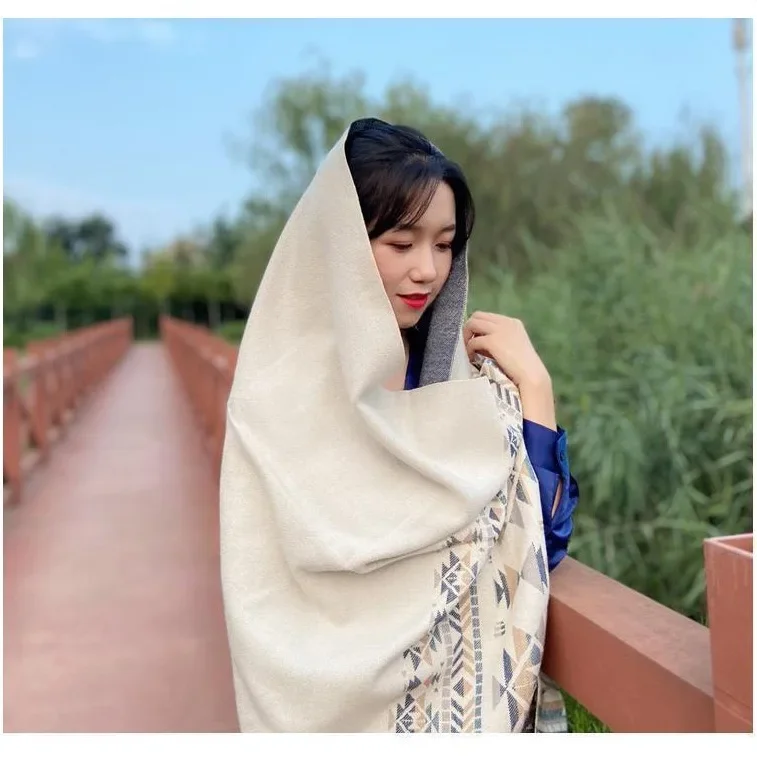 Vintage Geometric Print V-Neck Poncho Women Tassles Cloak 2024 Spring Autumn Imitation Cashmere Shawl Travel Cardigan Warps