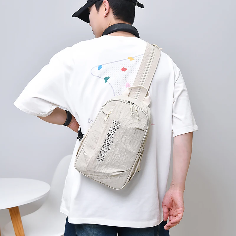 Leichte Herren-Umhängetasche, lässiger Brust-Rucksack, multifunktionaler Schulter-Crossbody-Tagesrucksack für Reisen, Wandern und Pendeln – Detail 14