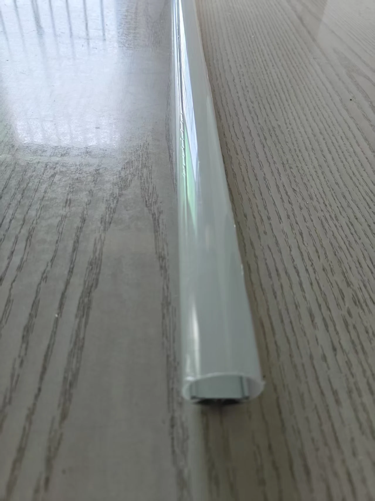 

Round 30mm Diameter Led Aluminum Profile With PC Opal Diffuser Cover for Pendent Led Lighting in Kitchen Room