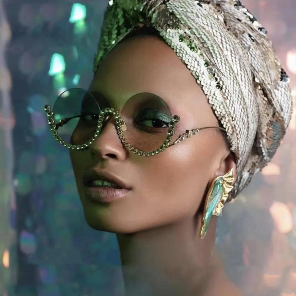 Lunettes de soleil à demi-montures rondes pour femmes, diamants de luxe, bord coupé, tendance mince, lunettes rétro, vêtements de mode, nouveau, 2024