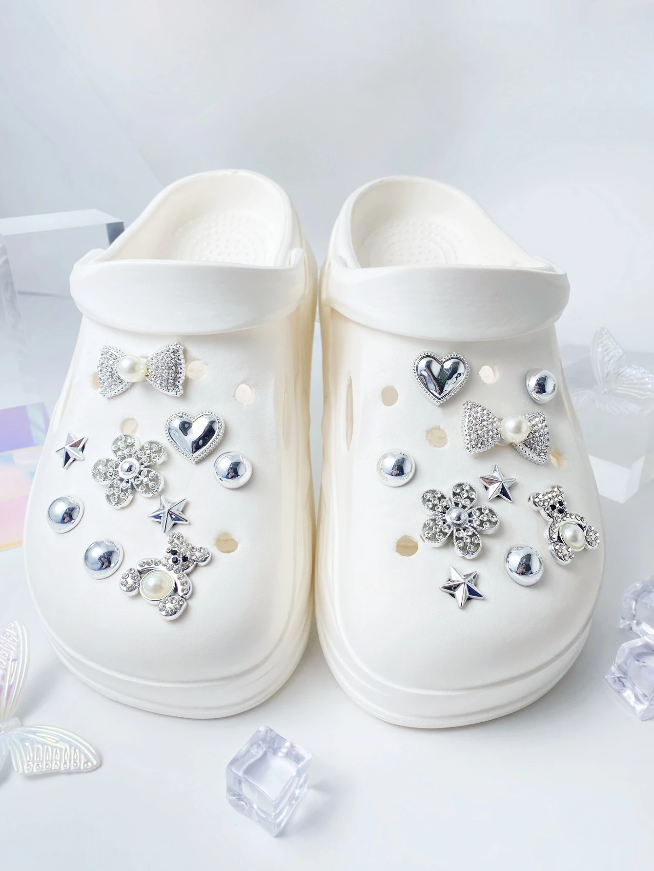 

18 pieces of silver ABS pearl bow, heart, ABS Pearl Bear, flower, silver five-pointed star, ABS pearl shoe buckle DIY decoration