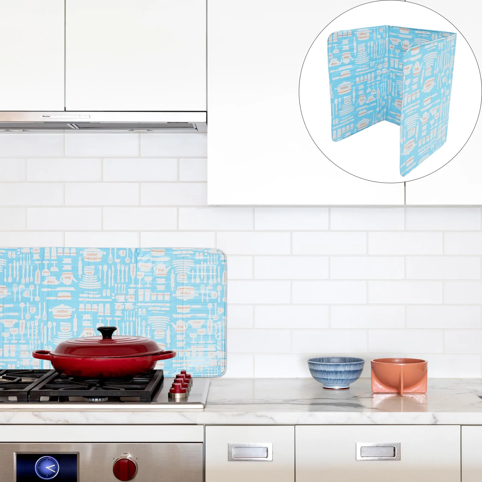 

1Pcs Oil Baffle Plate Kitchen Oilproof Foldable Stove Protector Easy Clean Cooking Oil Deflector Heat Insulation Board