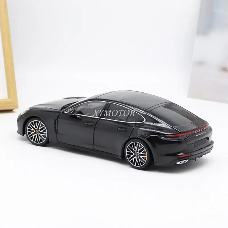 NEW Minichamps 1/18 Panamera Turbo S Metal Diecast Model Car Toys gifts Collection Ornaments Display Hobby