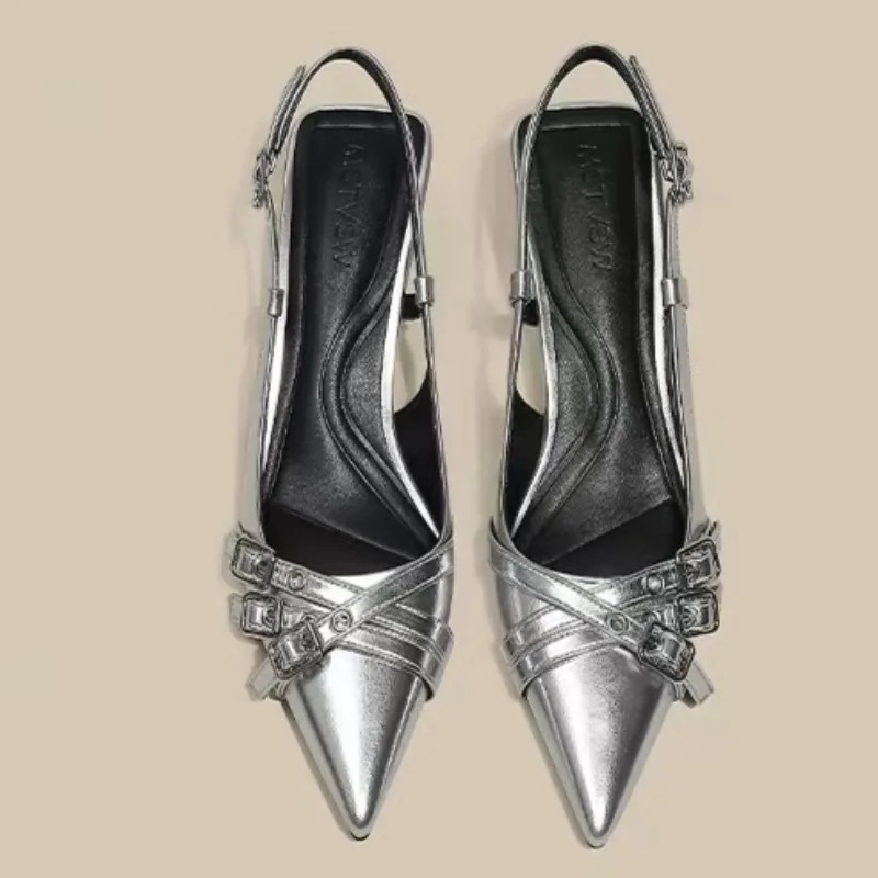 

Женские босоножки с закрытым носком во французском стиле, лето 2022, двухцветные туфли из лакированной кожи на шпильке, универсальные туфли на высоком каблуке большого размера