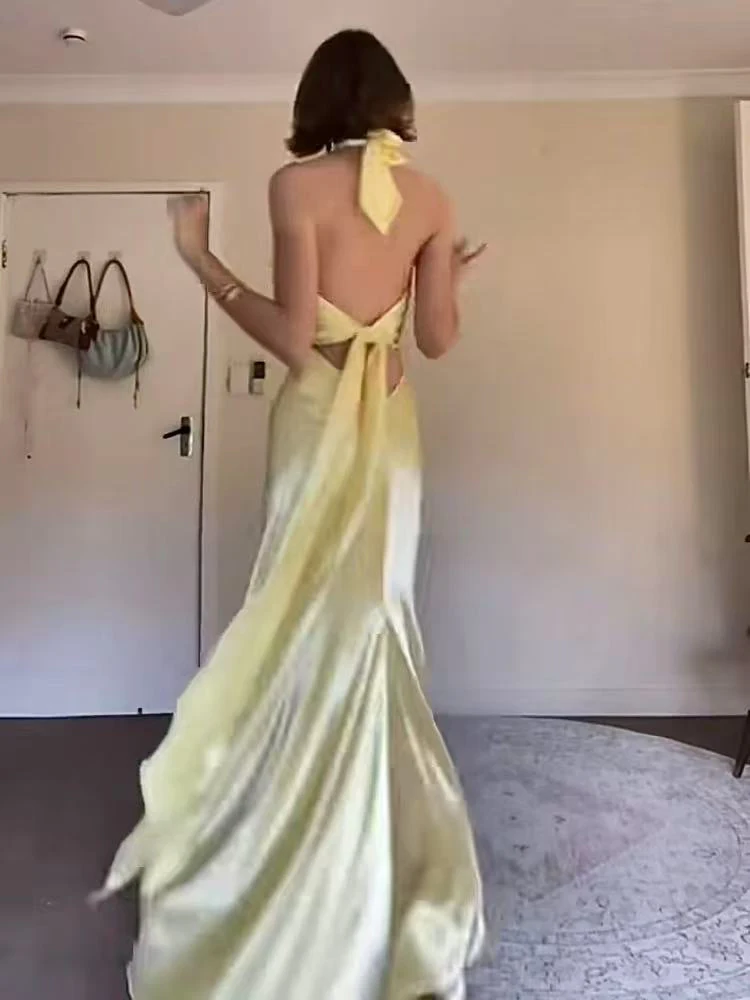 2025 Sexy Halter Neck Backless Slim Long Dress Women Yellow Sleeveless Folds Bodycon Dresses Elegant Evening Party Gowns