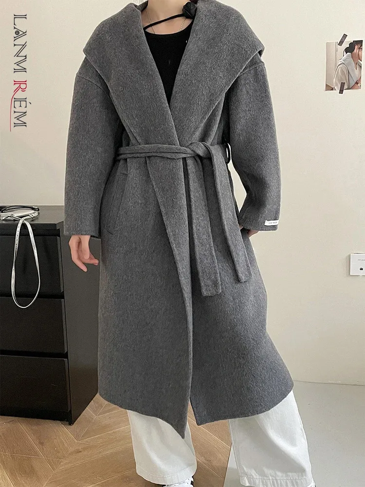 

[LANMREM] Fashion Hooded Wool Warm Coats For Women Belt Gathered Waists Office Lady Temperament Outwear 2024 Winter New 26C810