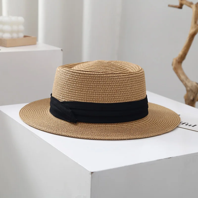 Spring and Summer Beach Flat Top Hat Women\'s Straw Knitted French Top Hat Wide brimmed Jazz British Sun Hat