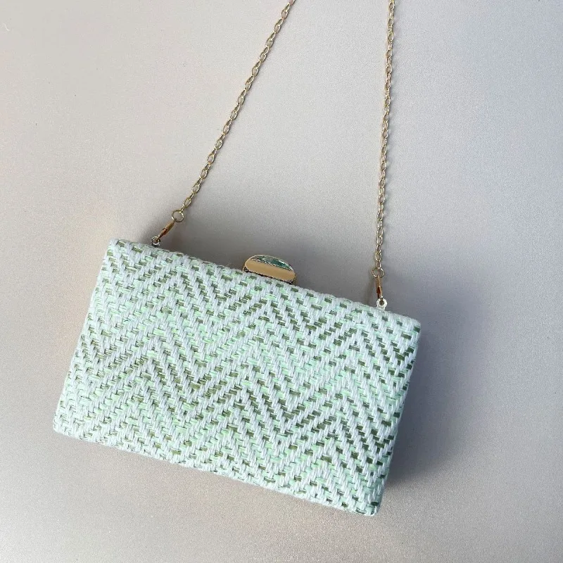 

Celebrity Summer Rainbow Woven Bag for Women 2025 New Beach Holiday Fresh Weave Handbag Women's Clutch Bag Outdoor Wedding