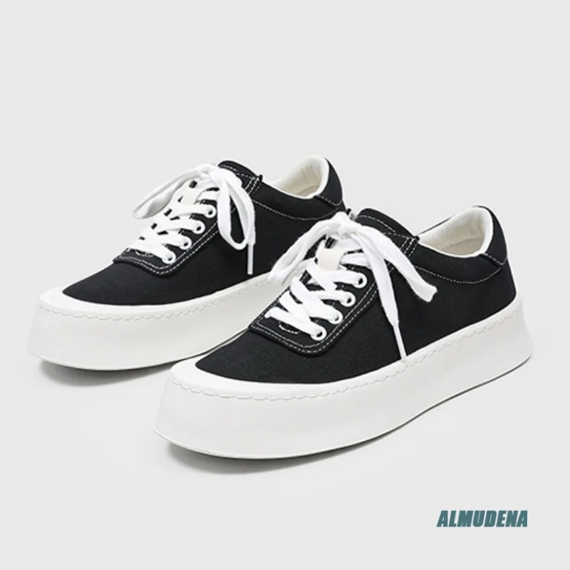 Lace-Up Canvas Men's Platform Sneakers Round Toe Low Top Street Style Urban Outdoor Comfortable Daily Shoes 2026 Fashion
