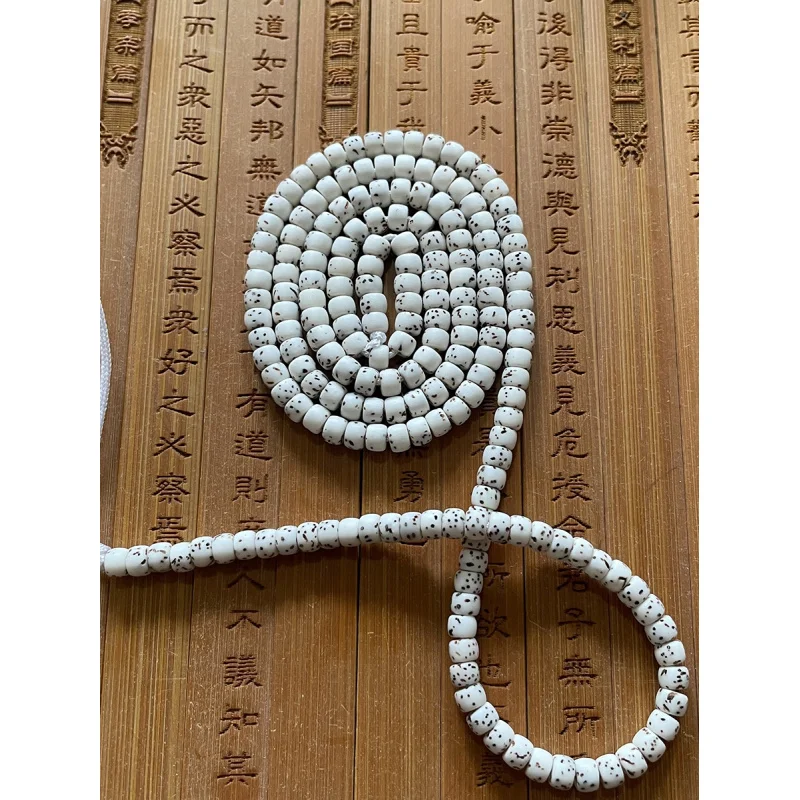 Genuine goods natural Hainan Small Xingyue Bodhi straight cut ecology smooth white 4x3mm Buddha beads