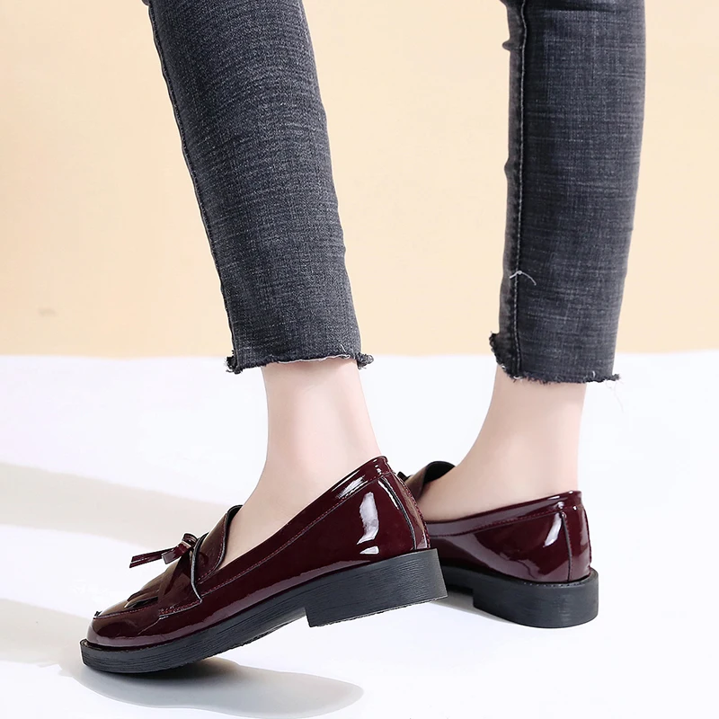 Patent Leather Women\'s Loafers Shoes 2024 Fashion Bowknot Low Heel Pumps Women Slip-on British Tassel Casual Flats Shoes Woman