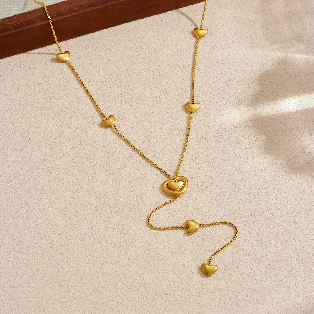 Edelstahl Verstellbare Goldene Modische Herzförmige Lange Halskette Damen Trend Nicht-verblassende Halskette Schmuck