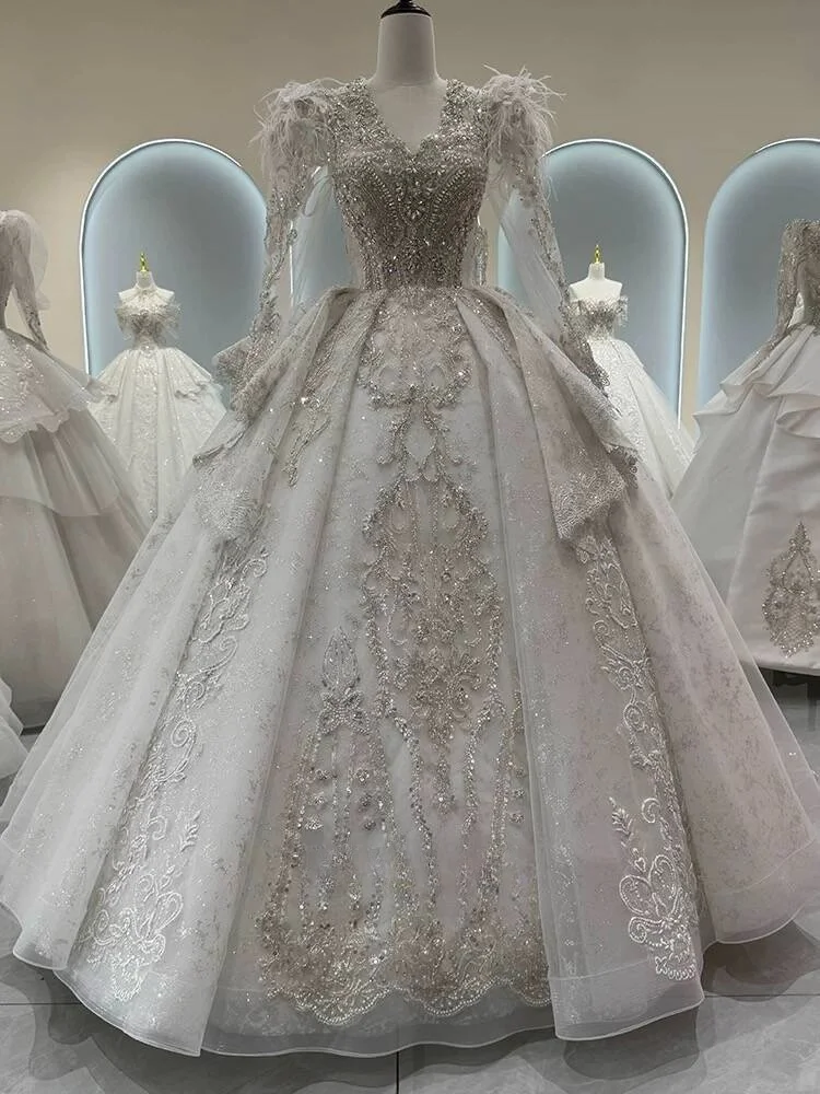 Extravagant White Wedding Gown A-line Shape Beaded V-Neck Long Sleeved Tulle Appliqué Ruffled Tail Bridal Dress 2025 New