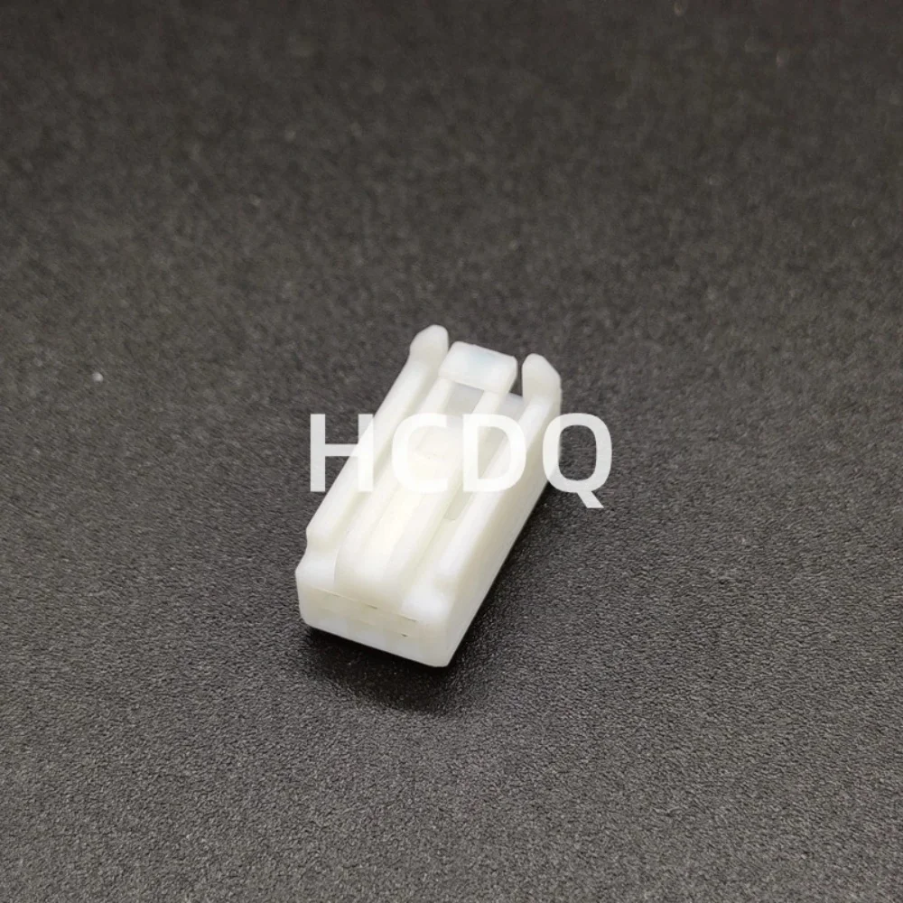 The original  90980-11987 3PIN Female  automobile connector plug shell and connector are supplied from stock