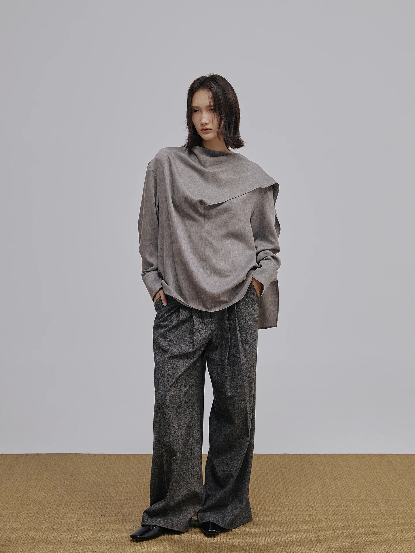 

Женская классическая рубашка VKI из шелка и шерсти с длинным рукавом, свободного кроя, повседневная, на пуговицах, с асимметричным подолом и драпировкой