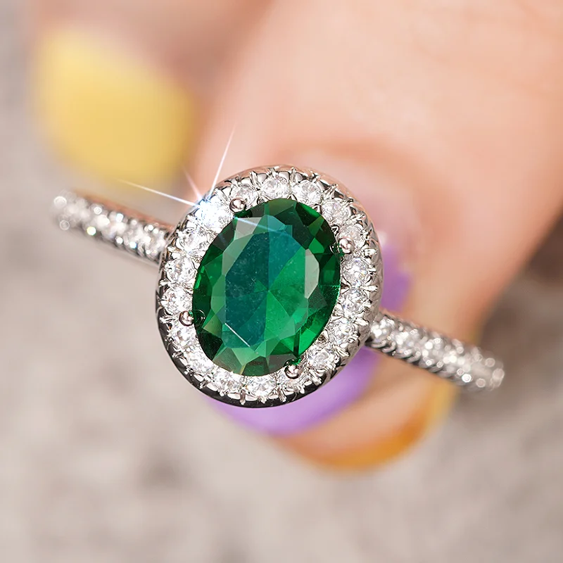 Huitan Elegante Damenringe, silberfarben, eingelegt, grün, oval, CZ, trendiger Schmuck für Hochzeit, Verlobung, Party, bezaubernde Accessoires