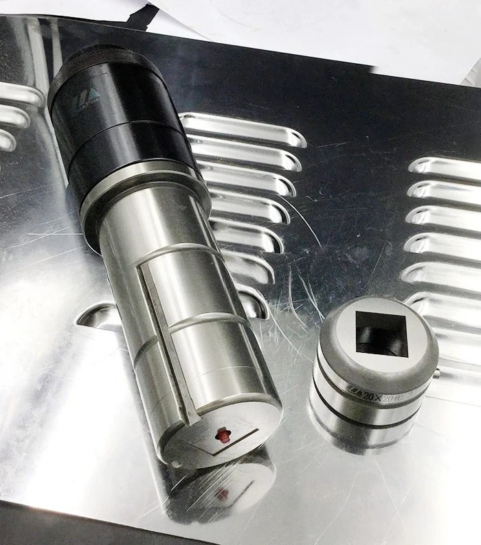 

Chuanpin's factory direct sales numerical control punch die B-SQ round thick turret NEX series complete set, customized model