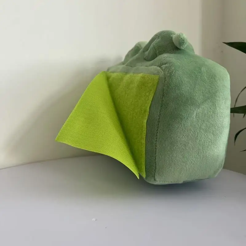 Clay the Claymore bambola di peluche Kawaii verde quadrato bambola cuscino 20 cm accessori ornamento collezione regalo modello regali di compleanno per bambini