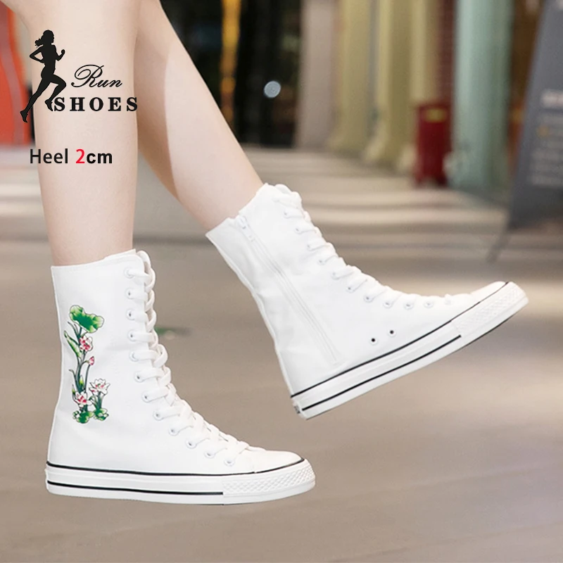 2025 nuevas botas de lona para mujer, zapatos cómodos de ocio, zapatillas planas altas de 2CM para mujer, botas blancas a media pantorrilla con cordones y cremallera lateral