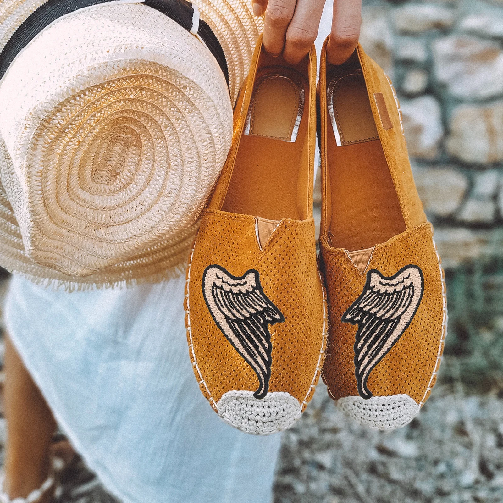 

Cartoon Wing Accessories 2 Pairs Polyester Embroidered Patches for Clothing Hats Backpacks Jeans Jackets Sewing Applique Non