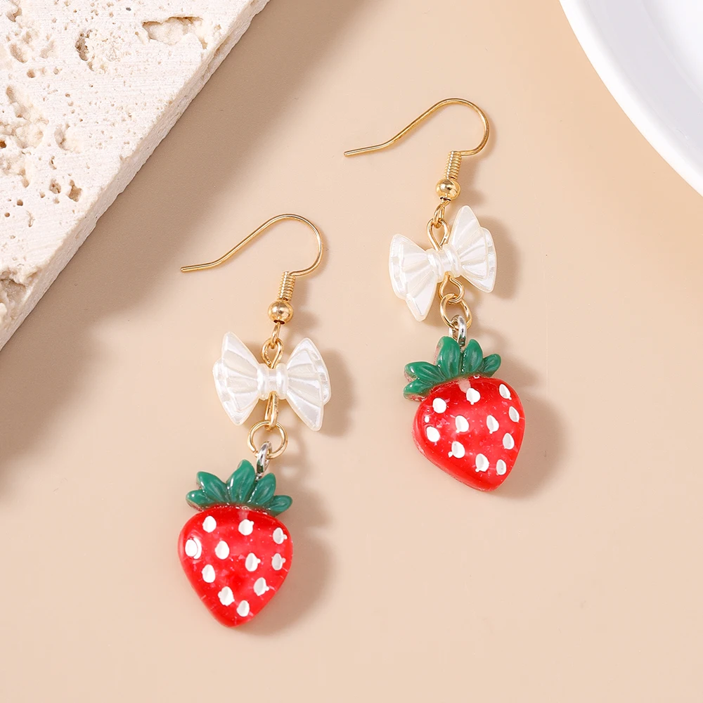 Aihua Koreanische Harz-Ohrringe mit Schleife und Erdbeere für Frauen und Kinder, Simulierte Frucht-Hängeohrringe, Geburtstags-Schmuck-Accessoires – Detail 4