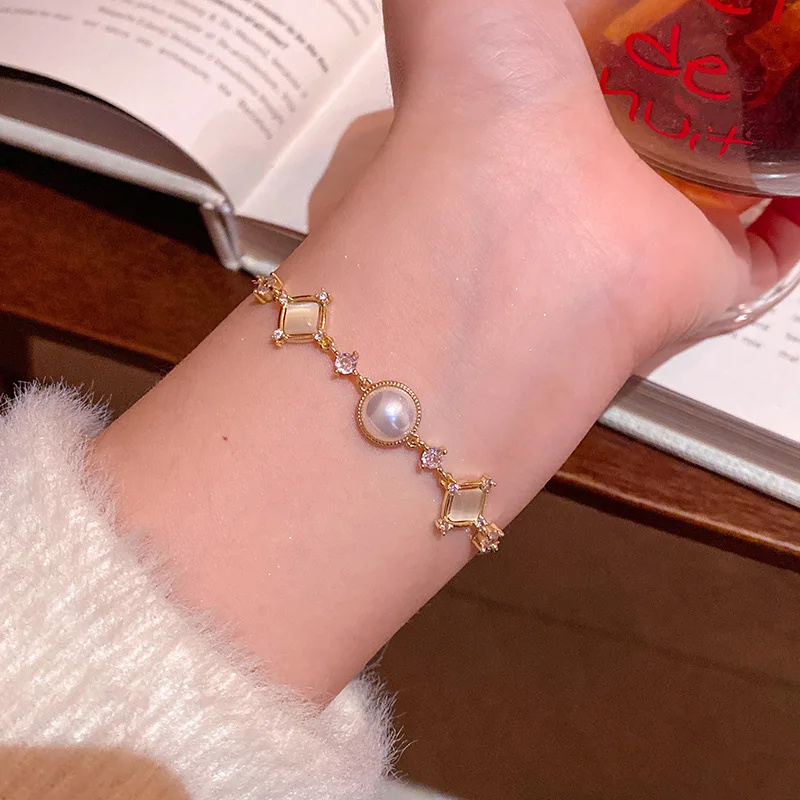 Adjustable Bracelet Exquisite Butterfly Bracelet For Women Luxury Niche Sophisticated Crystal Flower Bracelet Women Wedding