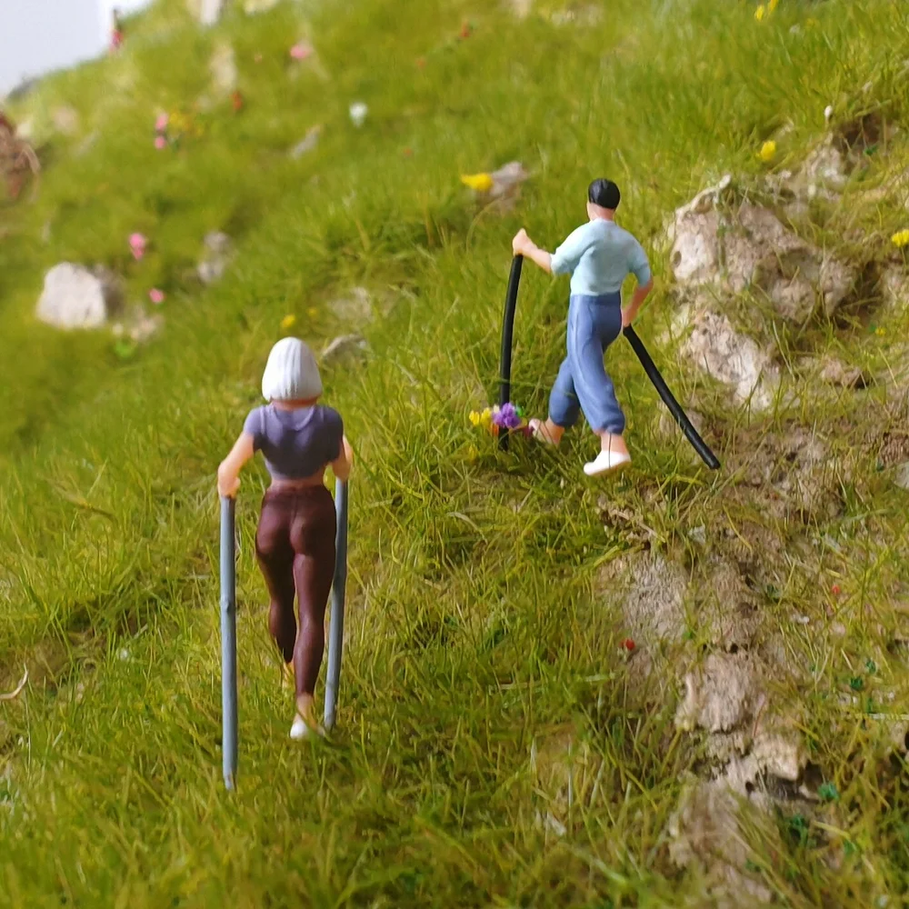 HO Scale Miniature Figures for Diorama | Painted Model People Character Toys 6Pcs