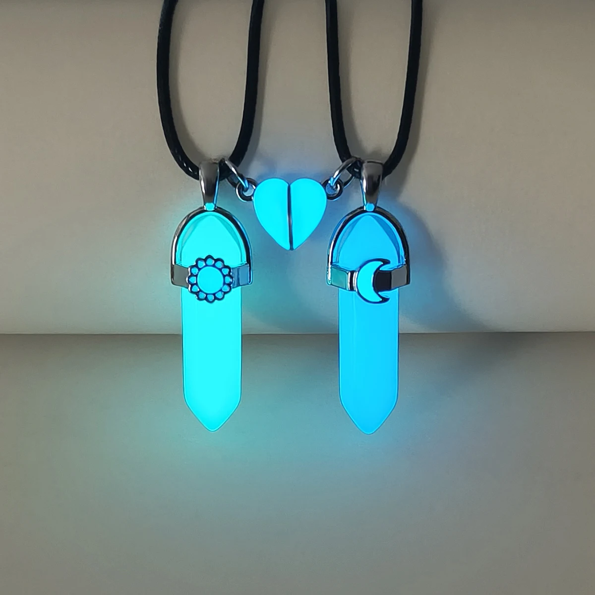 2-Piece/Light-Up Heart Moon Shape Accessories Glowing Column Necklace Holiday Gift Romantic Holiday Gift Present