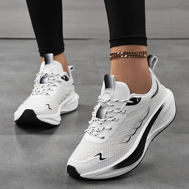 Neue atmungsaktive Damen-Sportschuhe aus Mesh, lässige Laufschuhe mit Stoßdämpfung, erhöhter Sohle, weicher Sohle, bequem, koreanischer Reise-S – Detail 6