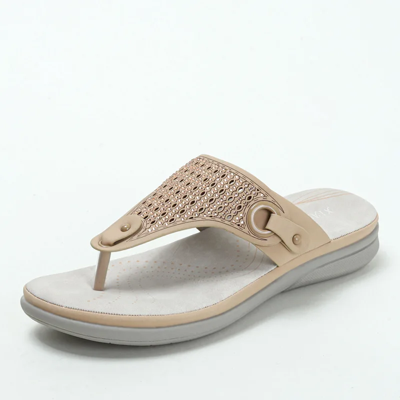 

Wearing Thick Soled Slippers Flip Flops Outside In 2024 Summer Casual Beach Water Diamond Beach Women's Split Toe Slipper