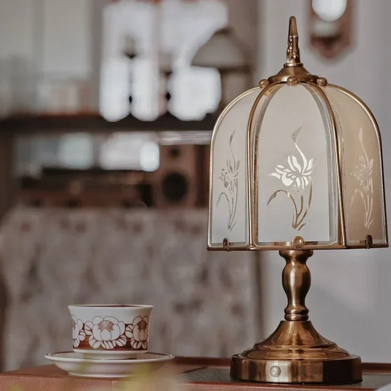 

A Vintage Table Lamp Zhonggu Shanghai Charging Retro Cream Glass Lamp Mobile Atmosphere Enhancer Adds Charm to Any Room