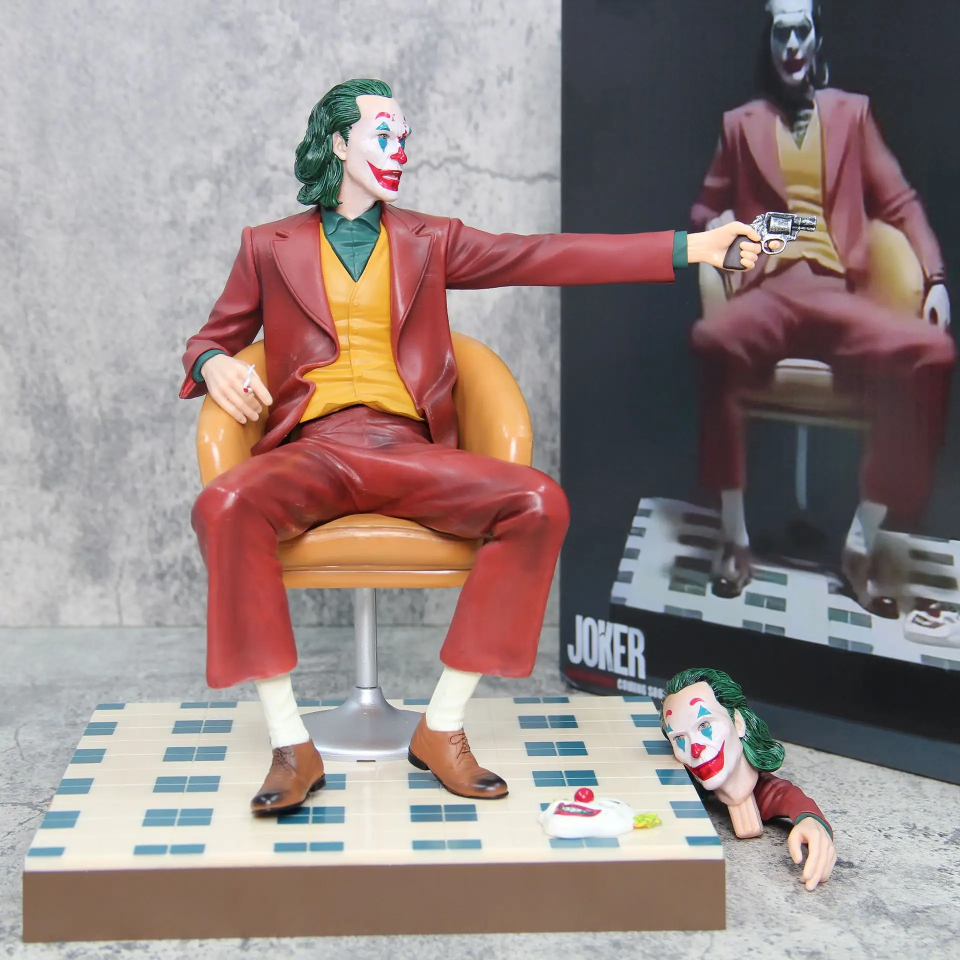 2024 High Quality Hand Made Revenge Alliance Marvel Red Clothes Jackun Joker Gotham Joker Arthur Marvel Hand Made Decoration