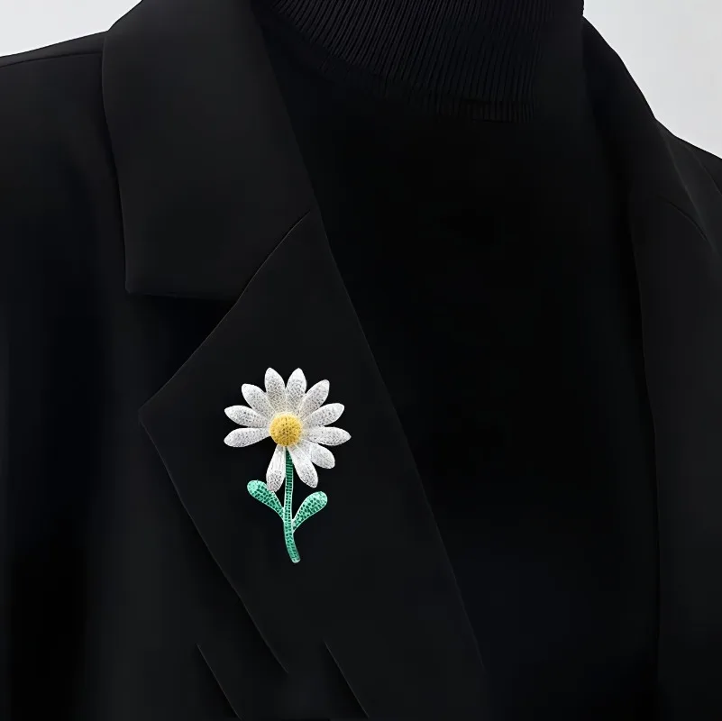 Elegant Daisy Brooch Unisex Daisy Accessories Suit and Dress Accessories Can Be Worn All Year Round Perfect Jewelry Cosplay Gift