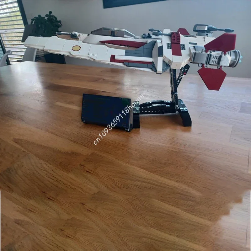 

808pcs MOC Scout Fighter Playscale version Star Battle Building Blocks Birthday Christmas toy Gift