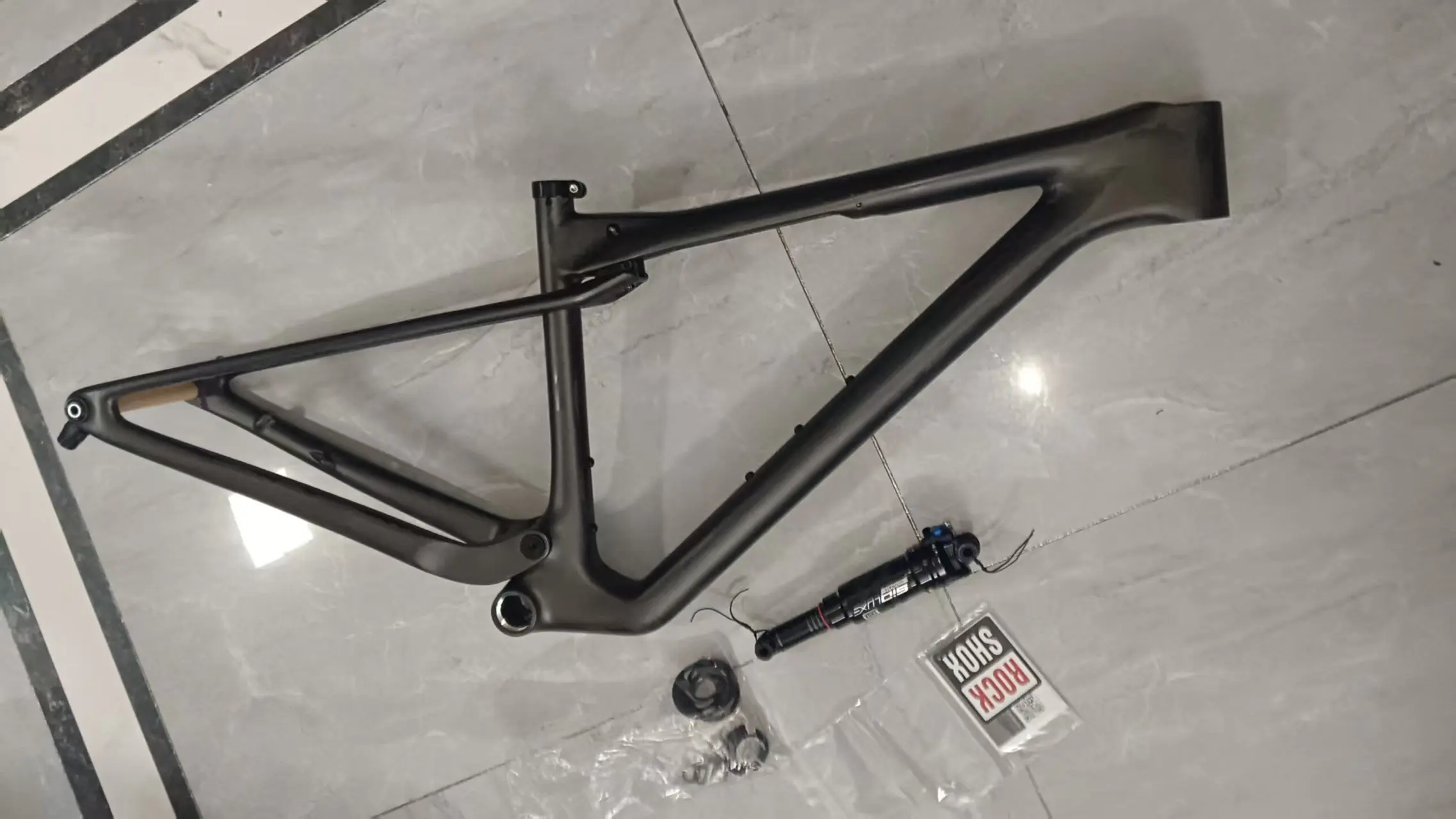 

T1100 Carbon Fiber Suspension MTB Bike Frame EPIC WC XC Boost 148x12mm UDH 29er 27.5er Size S M L With Shock Absorber