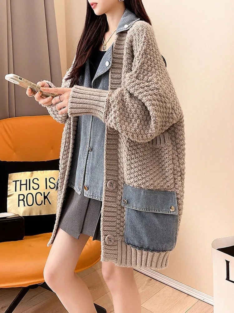 2023 Autumn Winter New Arrivals Denim Stitched Sweater Coat Women\'s Loose Thickened Knitted Cardigan Top Women