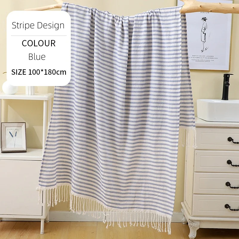 Serviette de plage turque rayures bleues et pompons grande_voghion.com