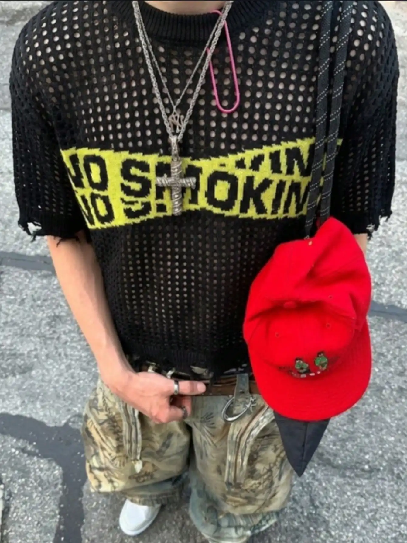 

Весенне-летние мужские и женские простые модные спортивные повседневные топы в студенческом стиле, свободного кроя, с вырезами и надписями, с заниженной линией плеча, круглым вырезом горловины, с коротким рукавом