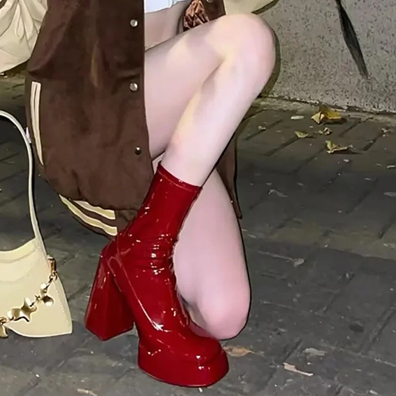 2023 Niche European and American Red Patent Leather Thick Heeled Waterproof Platform Boots, High Heeled Short Boots