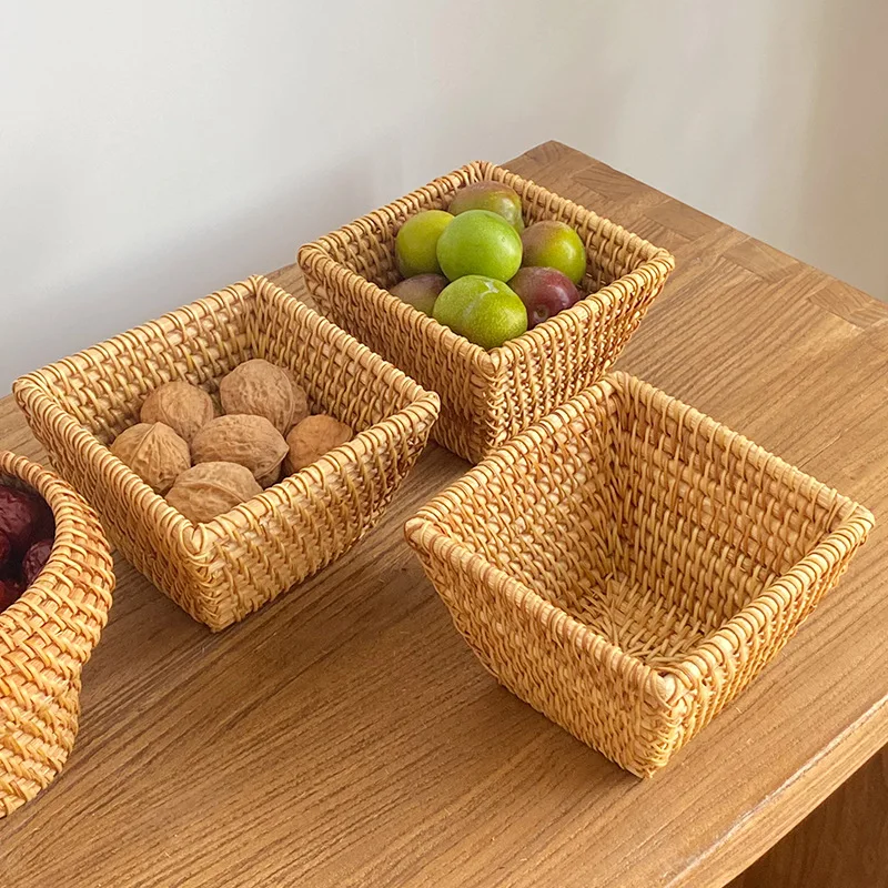 

Small Natural Woven Serving Basket Bowls, Decorative Baskets for Snacks, Organizing Rattan Fruit Baskets, Wicker Storage Bowls