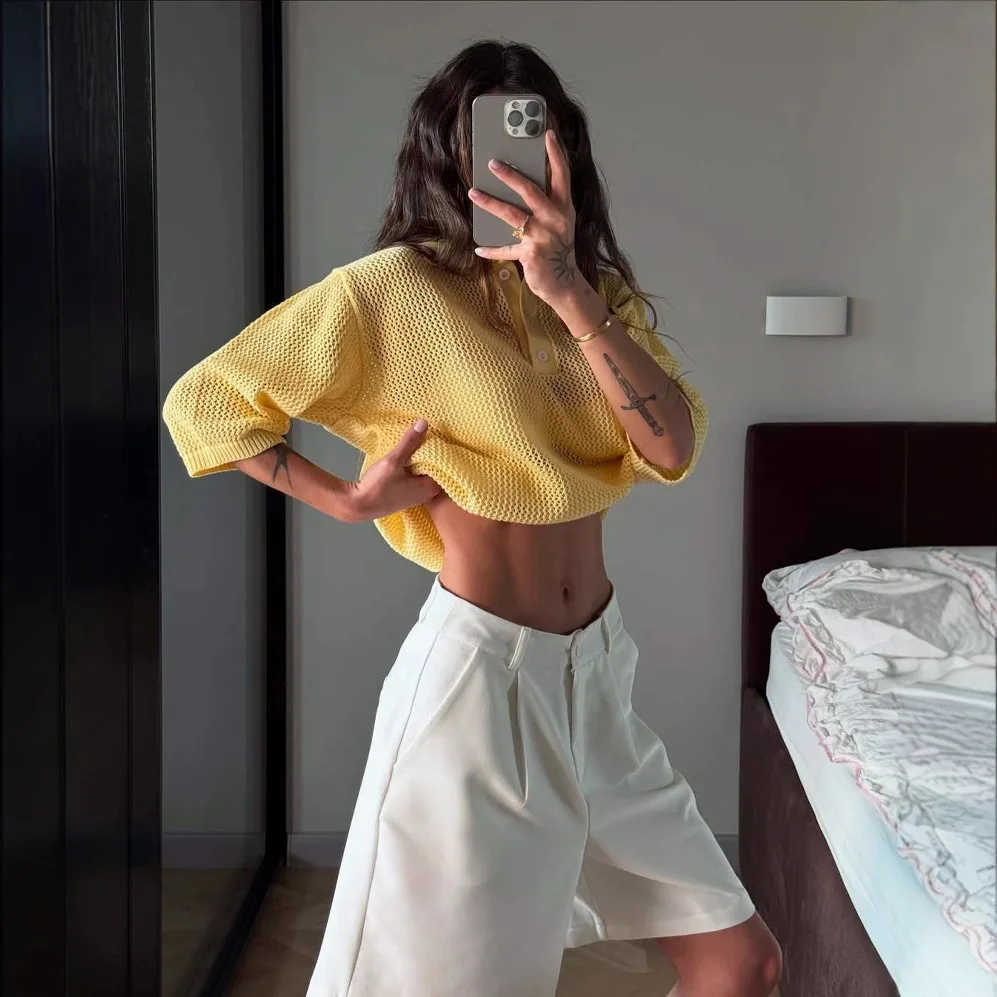 

2025 Summer Hollow Woolen Polo Collar Shoulder Down T-shirt for Women, High Grade, Breathable Solid Color Short Sleeve Top